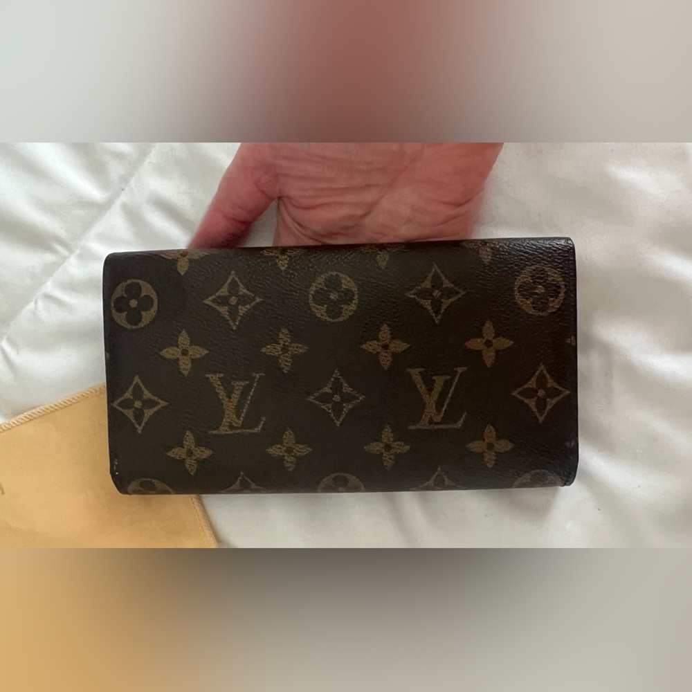 Louis Vuitton monogram Sarah wallet - Picture 10 of 16